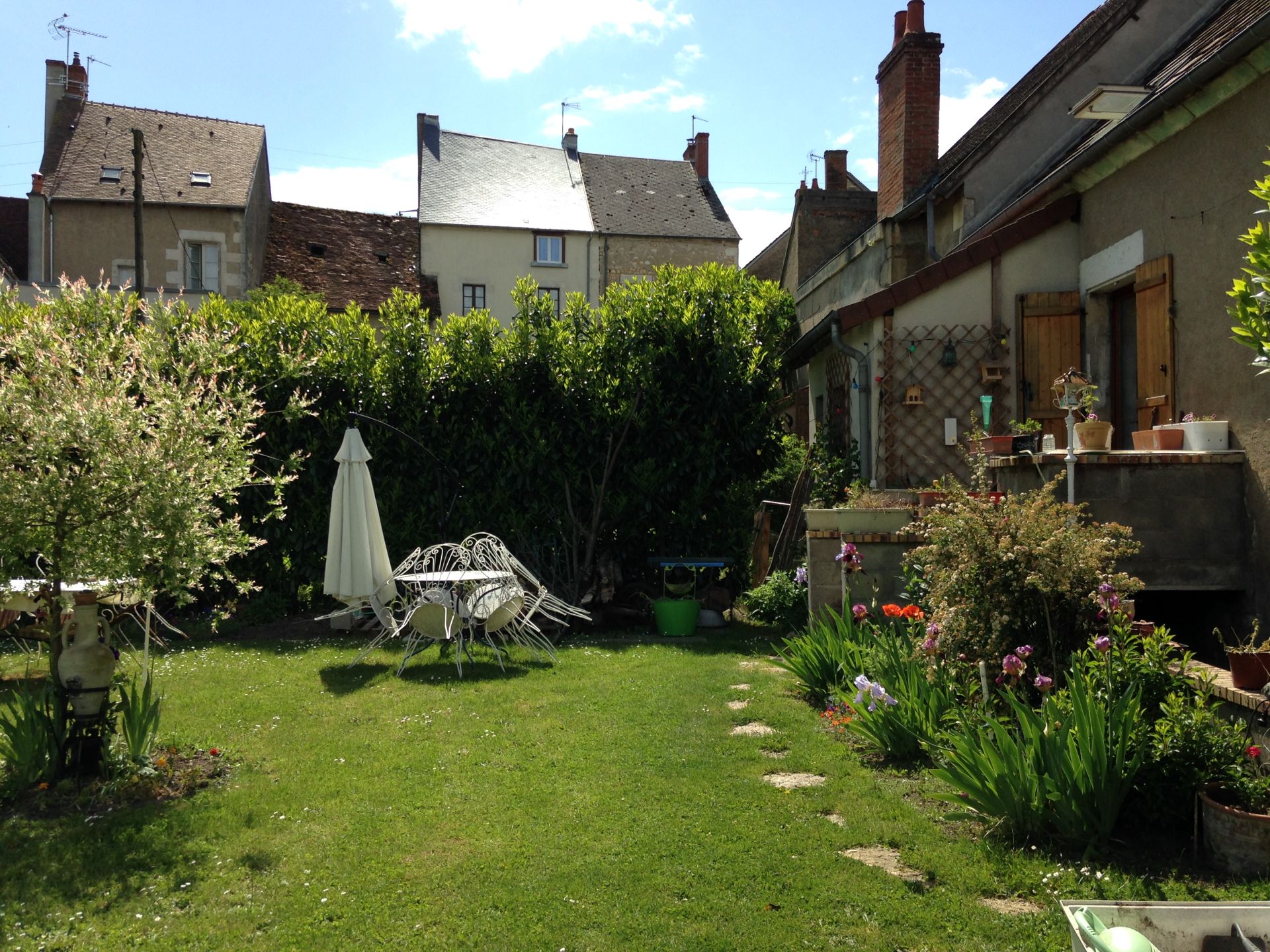 Vue de Les greniers d'Irène